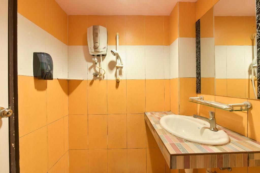 Grand Ct Hotel Malacca Ngoại thất bức ảnh