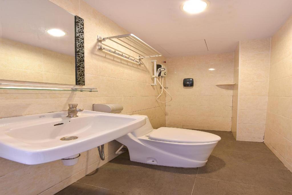 Grand Ct Hotel Malacca Ngoại thất bức ảnh